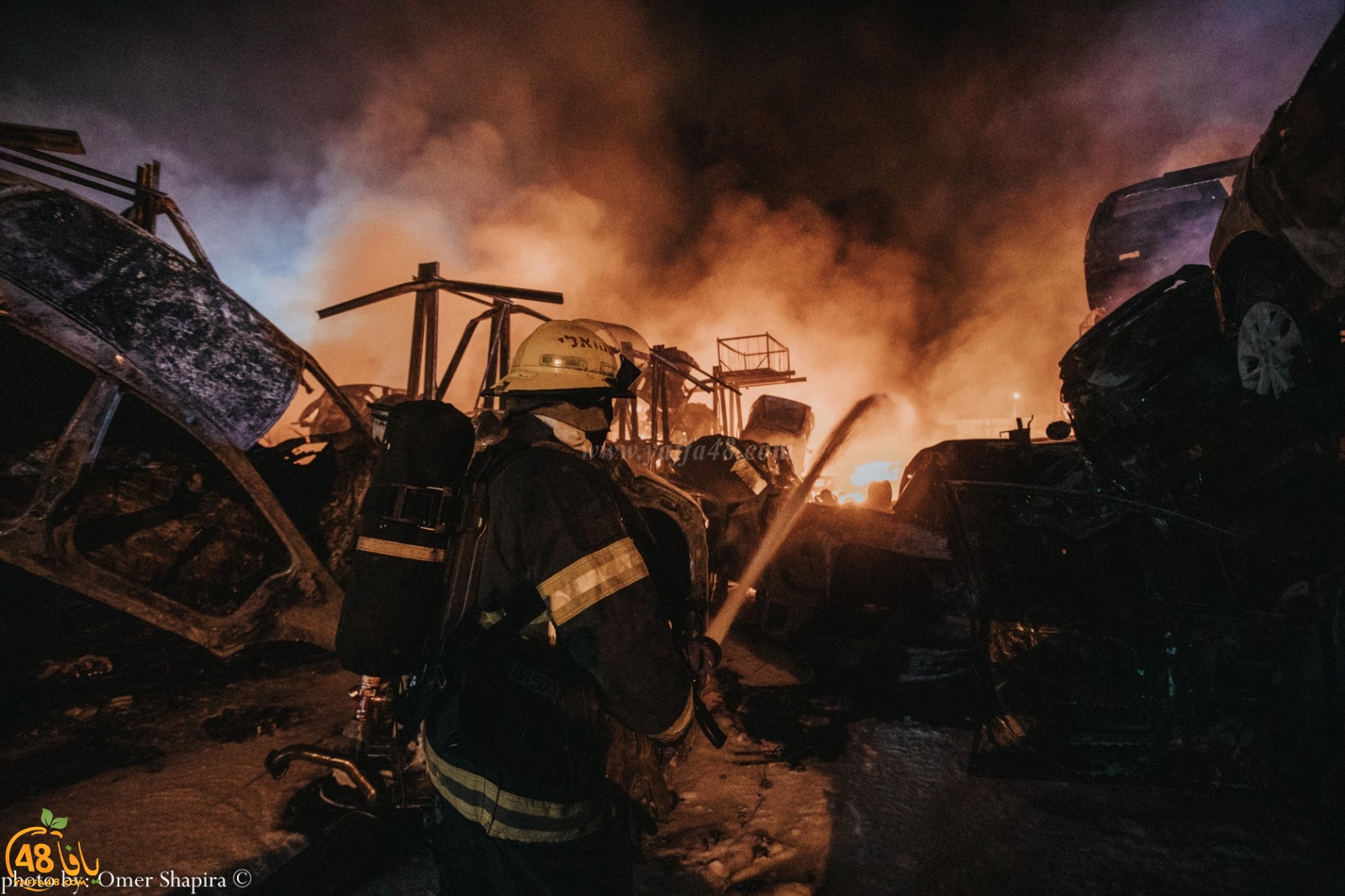  فيديو: مشاهد من الحريق الكبير في اللد بعد نجاح طواقم الاطفائية بالسيطرة عليه